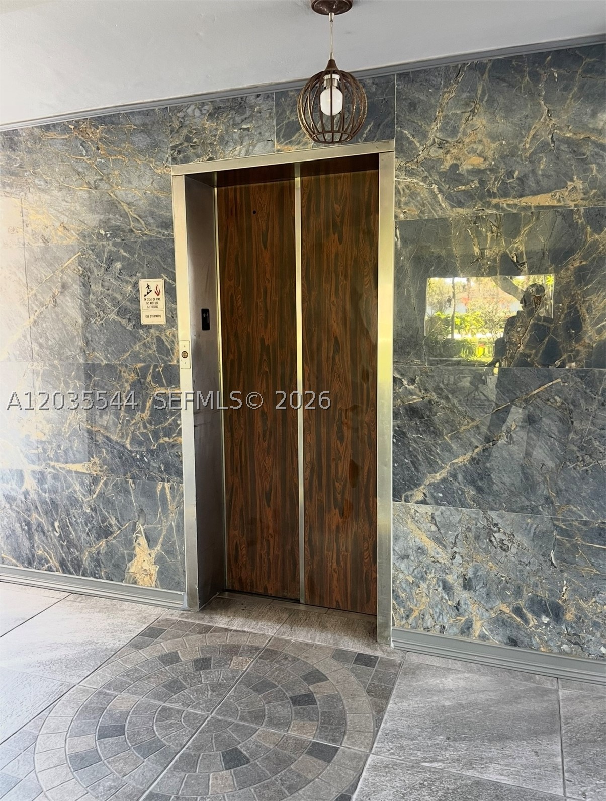 ORIOLE GOLF & TENNIS CLUB - Residential
