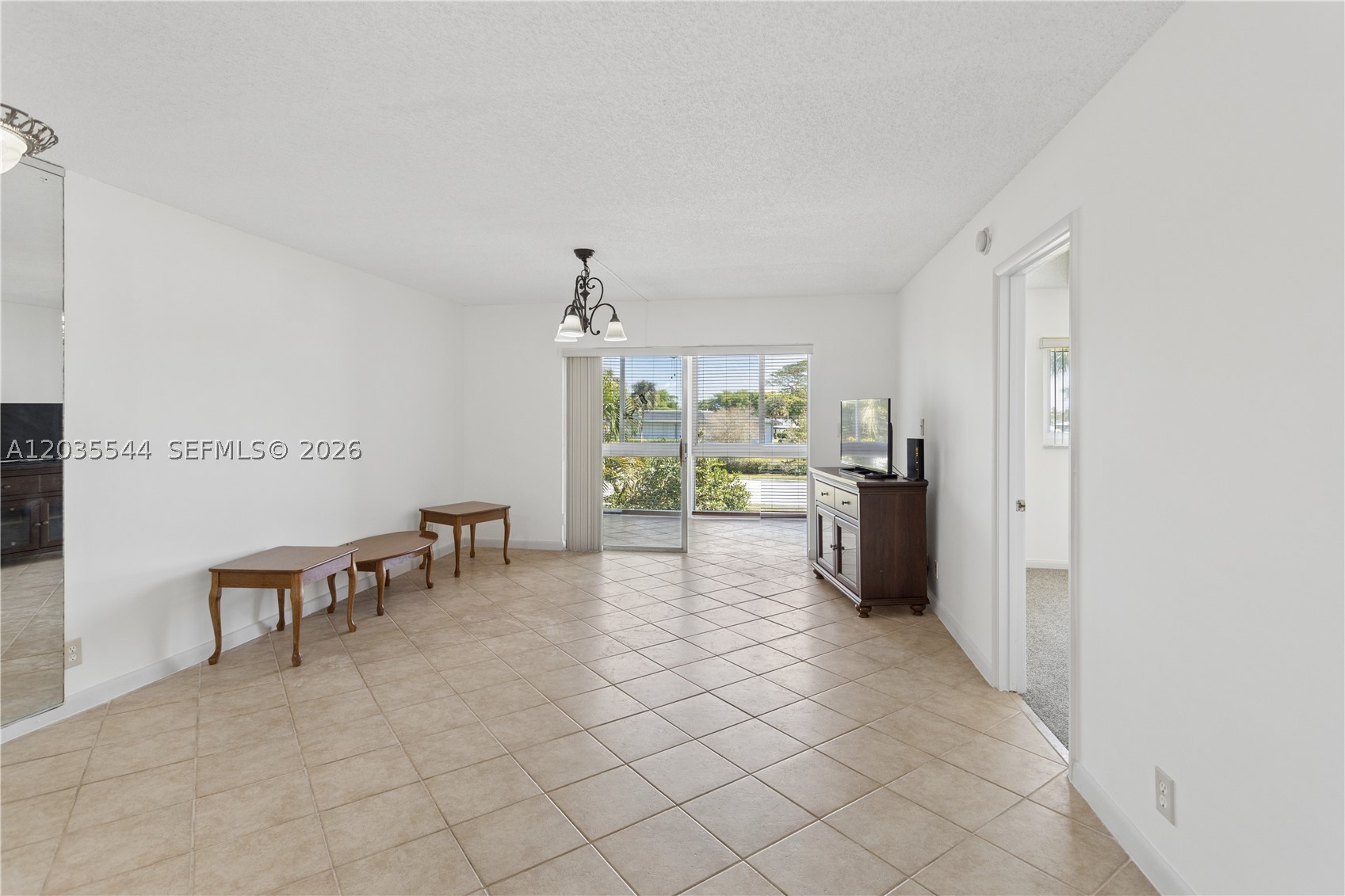 ORIOLE GOLF & TENNIS CLUB - Residential
