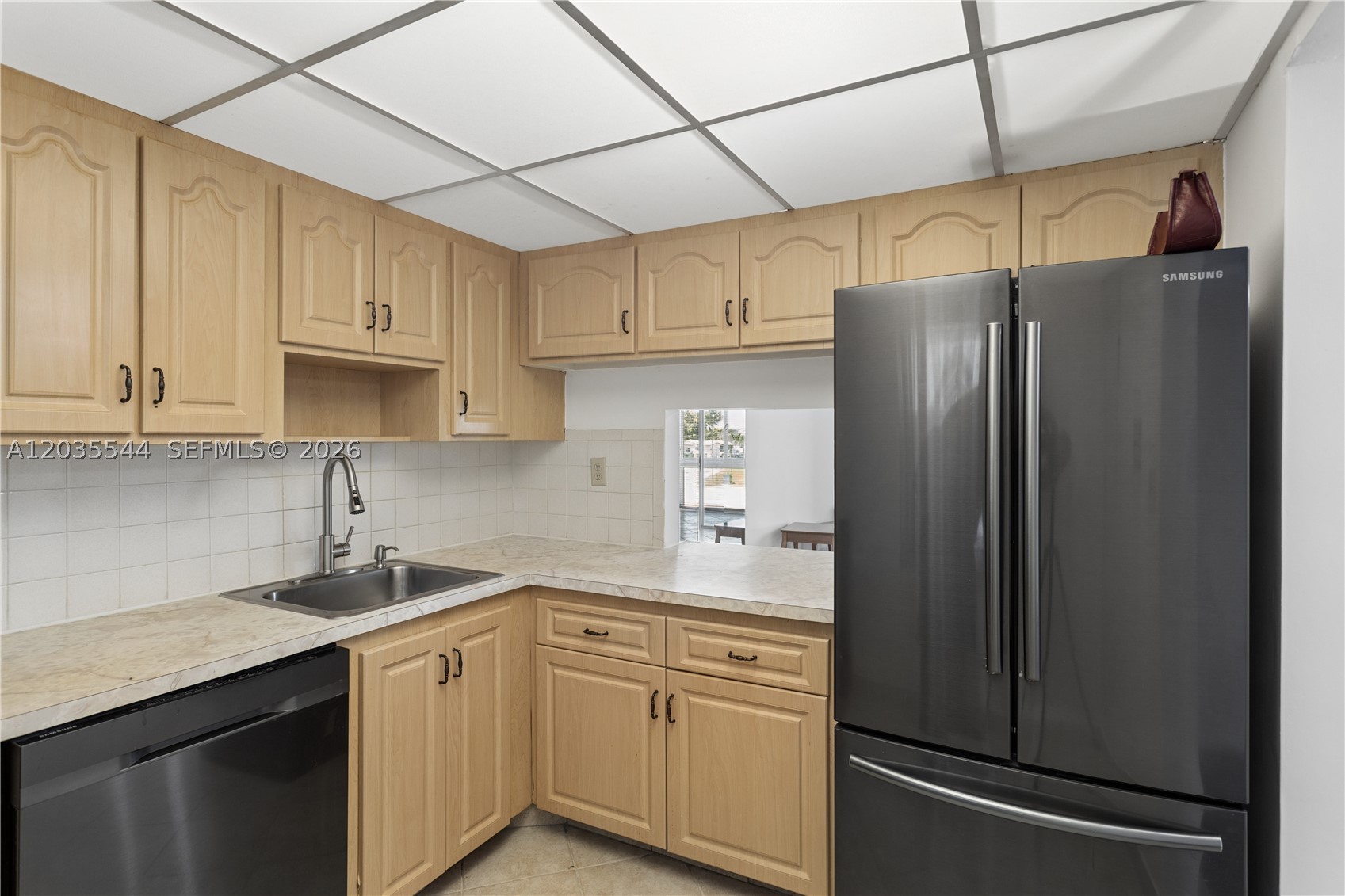 ORIOLE GOLF & TENNIS CLUB - Residential