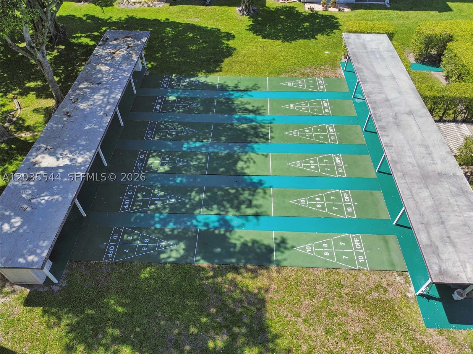 ORIOLE GOLF & TENNIS CLUB - Residential