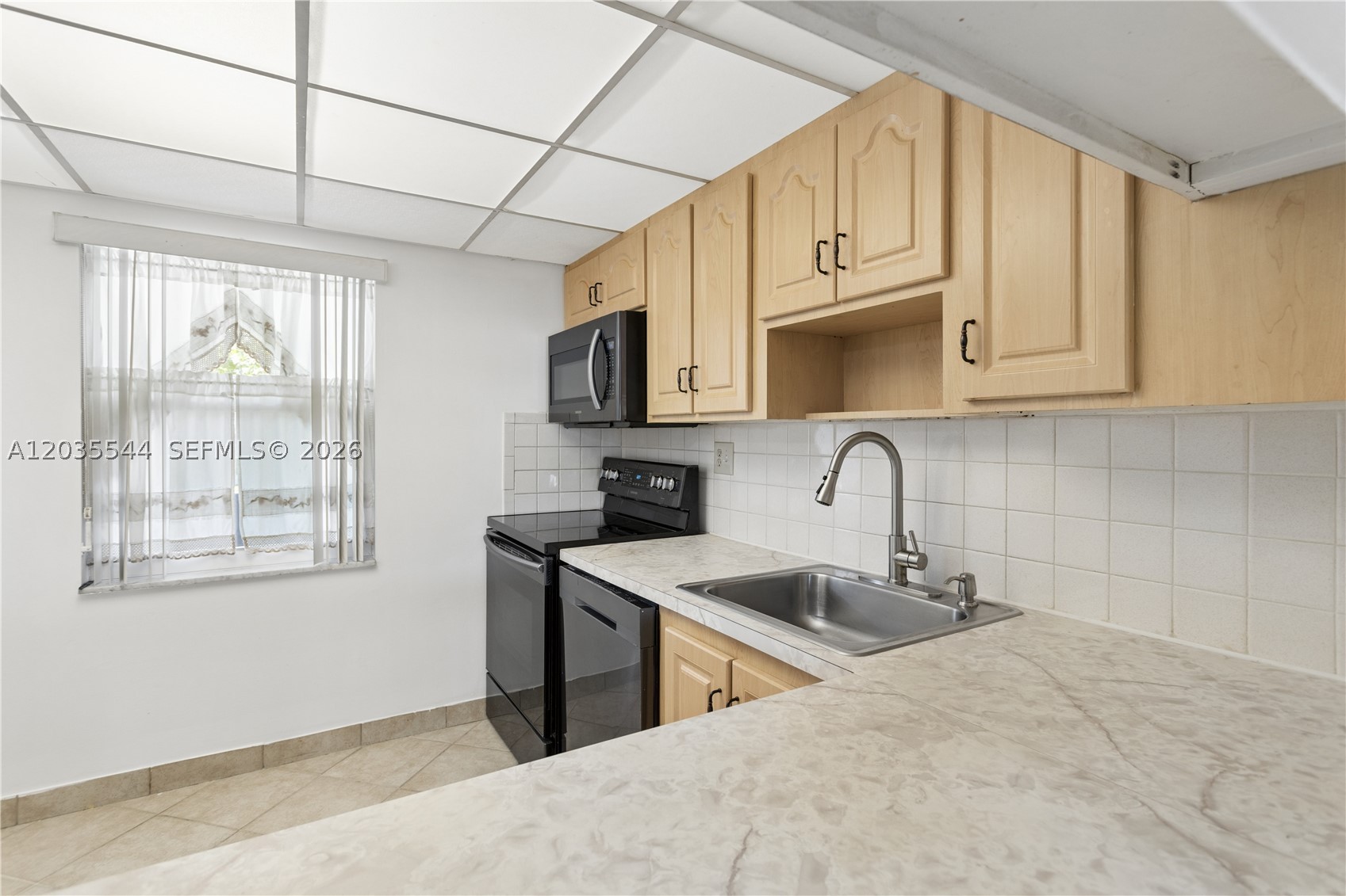 ORIOLE GOLF & TENNIS CLUB - Residential