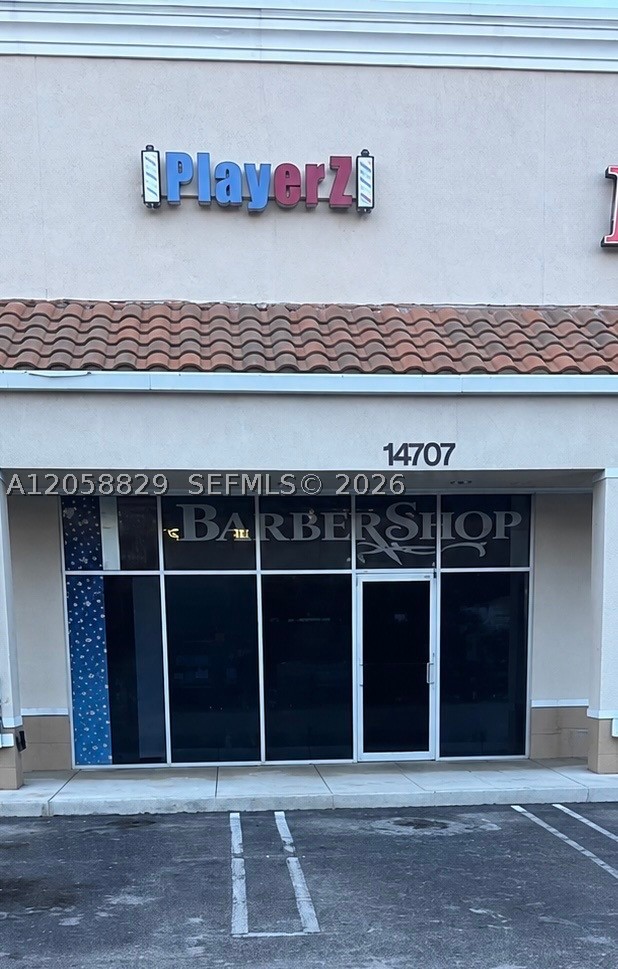 Excellent opportunity to own a well-established barber shop with over 15 years of successful operation in the desirable West Kendall area. This turnkey business features 8 brand-new barber stations, a new A/C system installed in 2026, a loyal and establish clientele, and it is currently operating with 4 actives barbers, providing immediate income potential for a new owner. Located in a high-traffic shopping center with excellent visibility and ample parking. Ideal for an owner-operator or an investor looking to expand. Business only for sale; real estate is not included. Confidential sale. Please do not disturb employees or customers. Showing by appointment only. Contact listing agent for additional information.