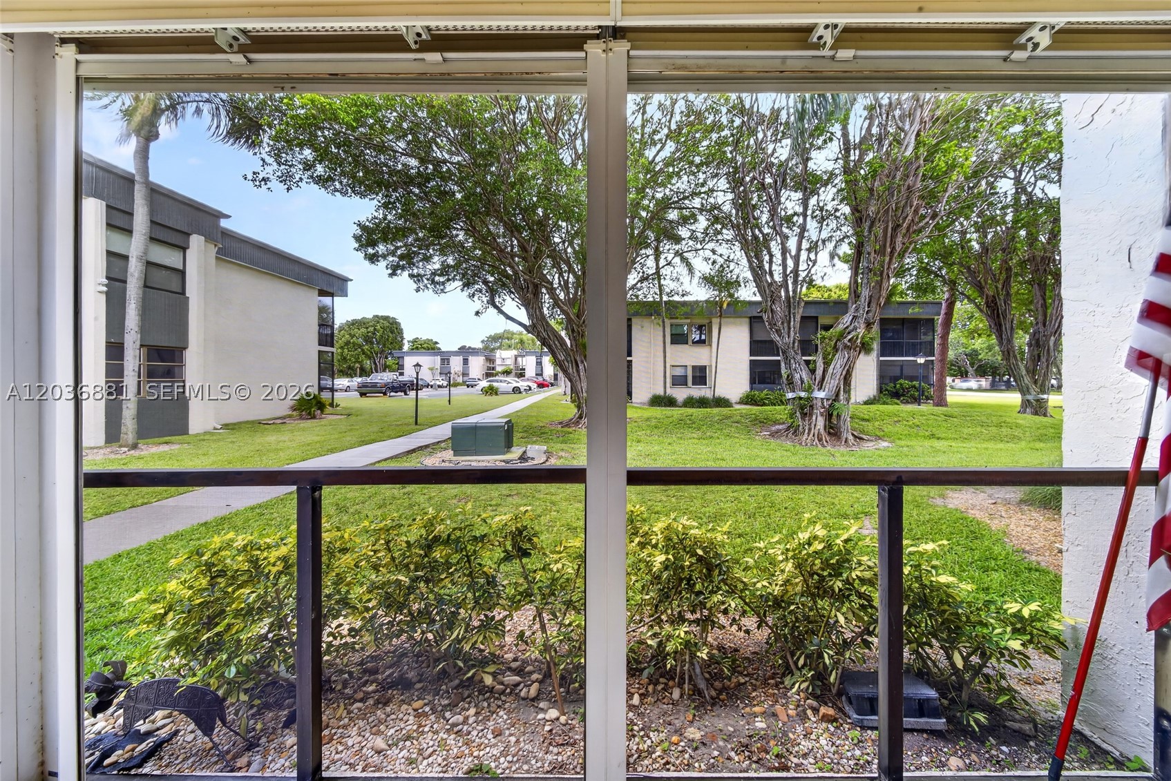TOWNE GREENE CONDO - Residential Lease