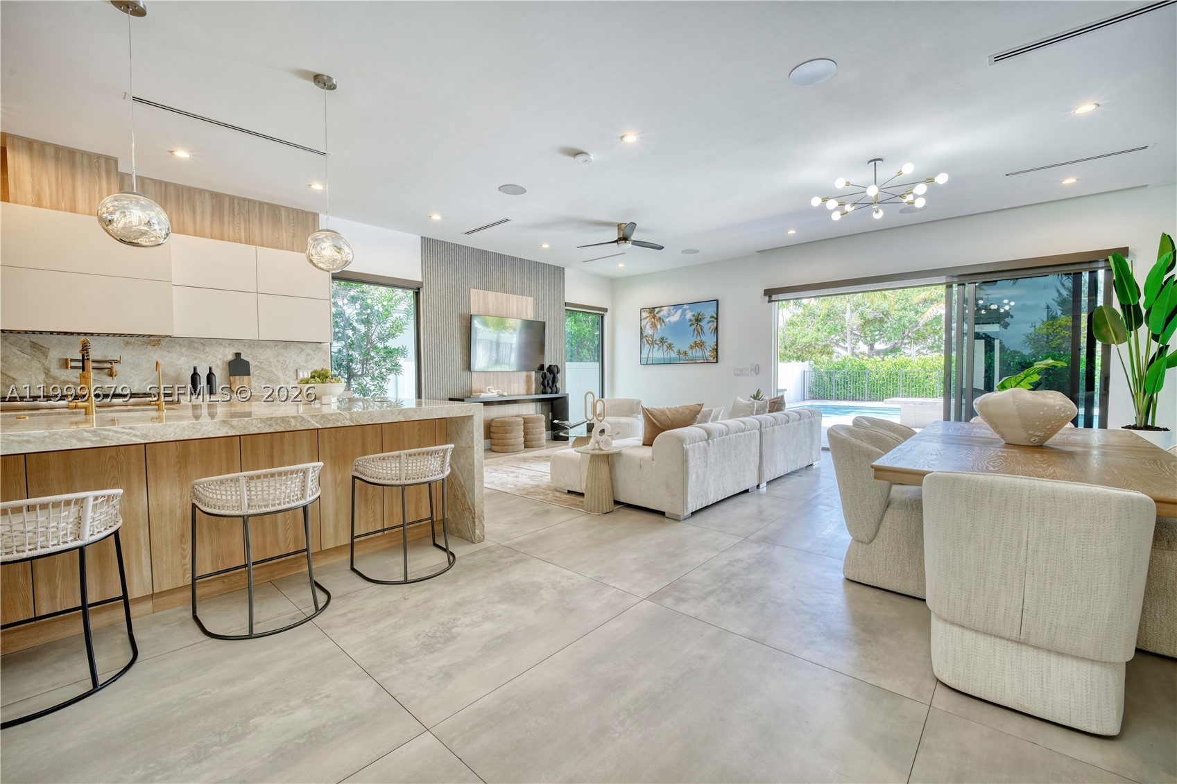 LAUDERDALE BEACH - Residential