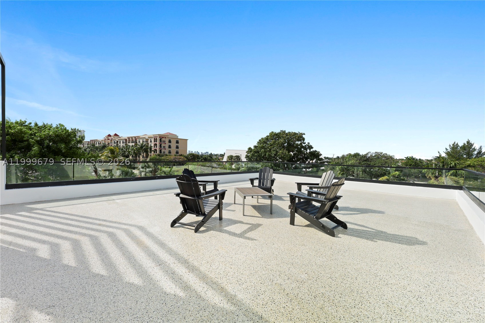 LAUDERDALE BEACH - Residential