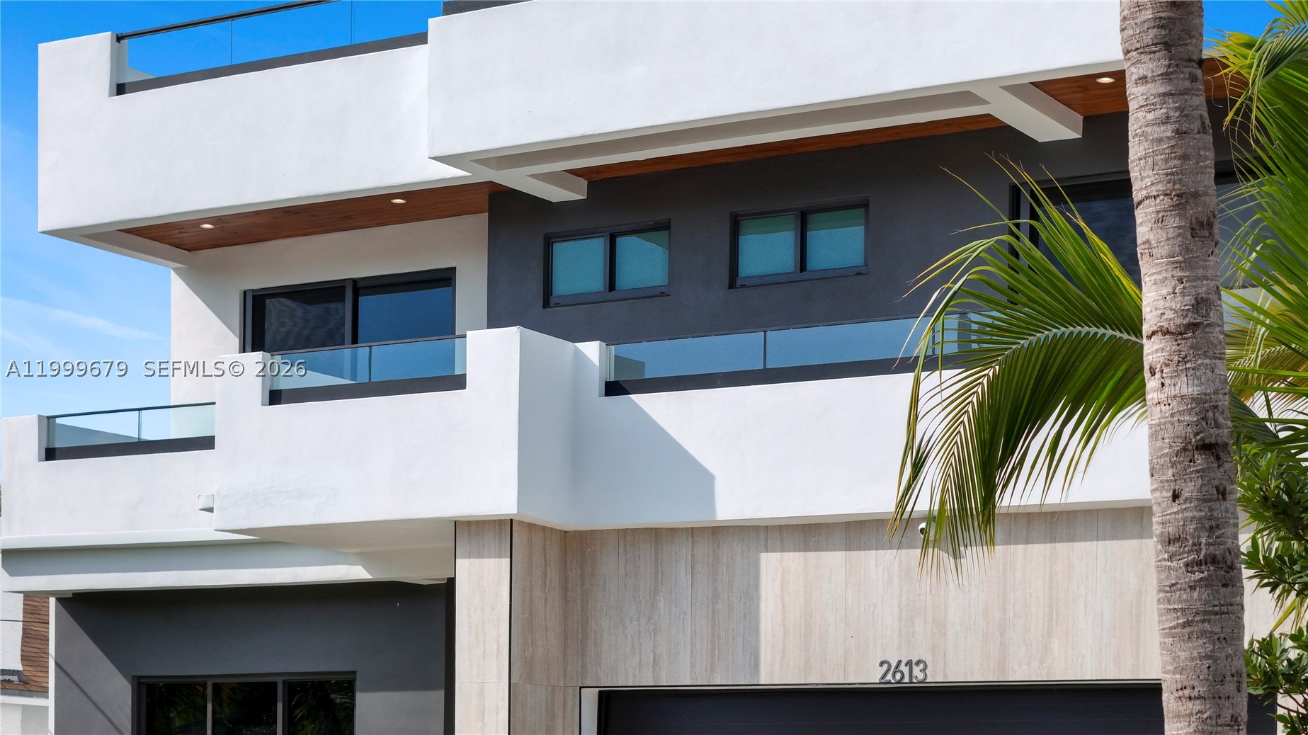 LAUDERDALE BEACH - Residential