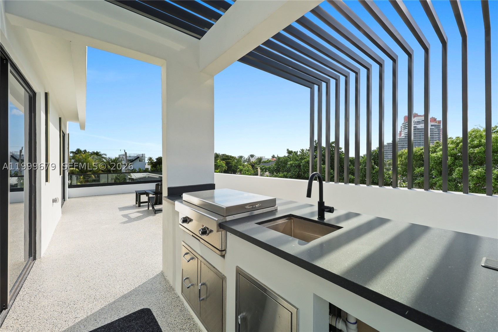 LAUDERDALE BEACH - Residential