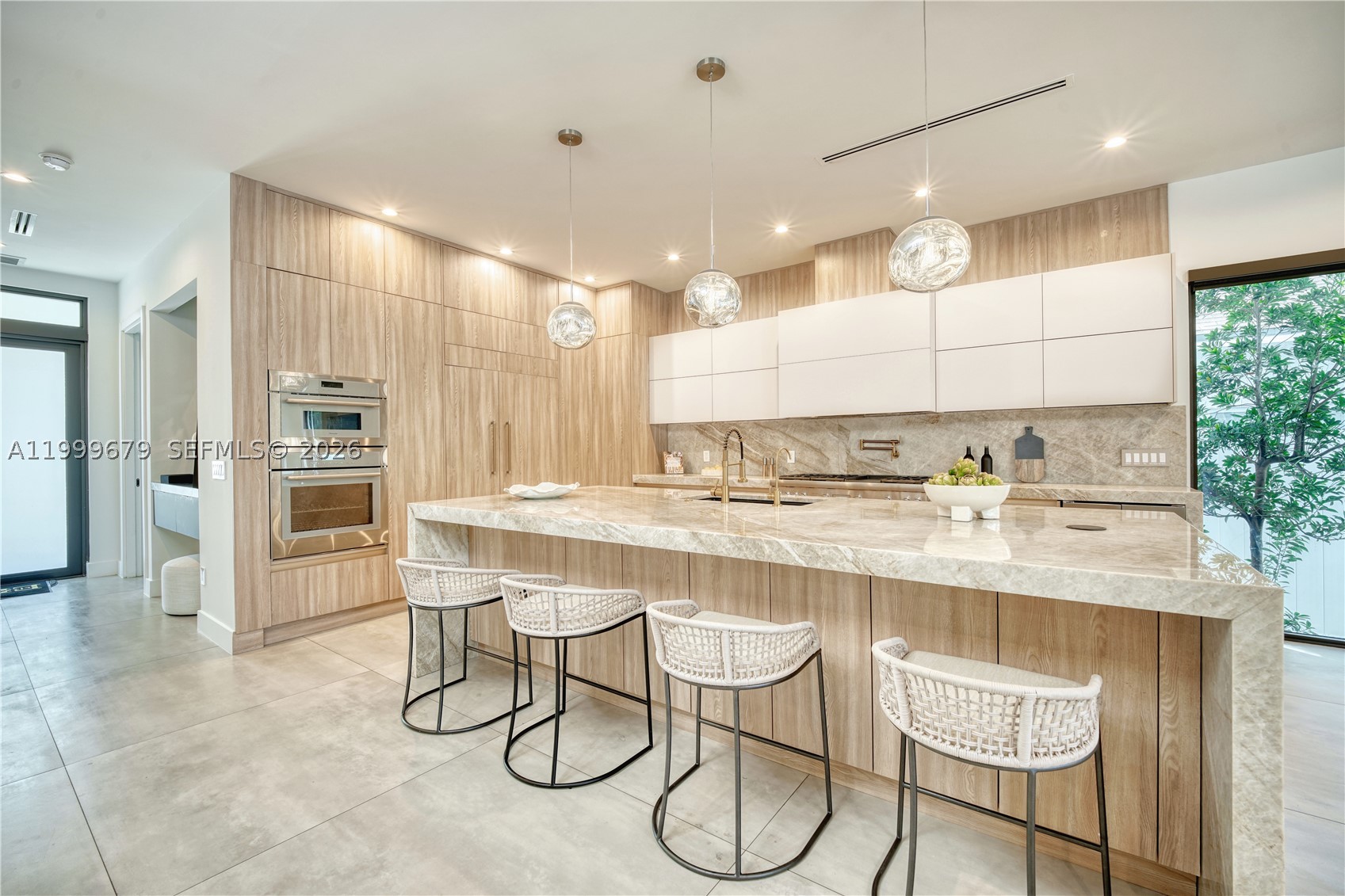 LAUDERDALE BEACH - Residential