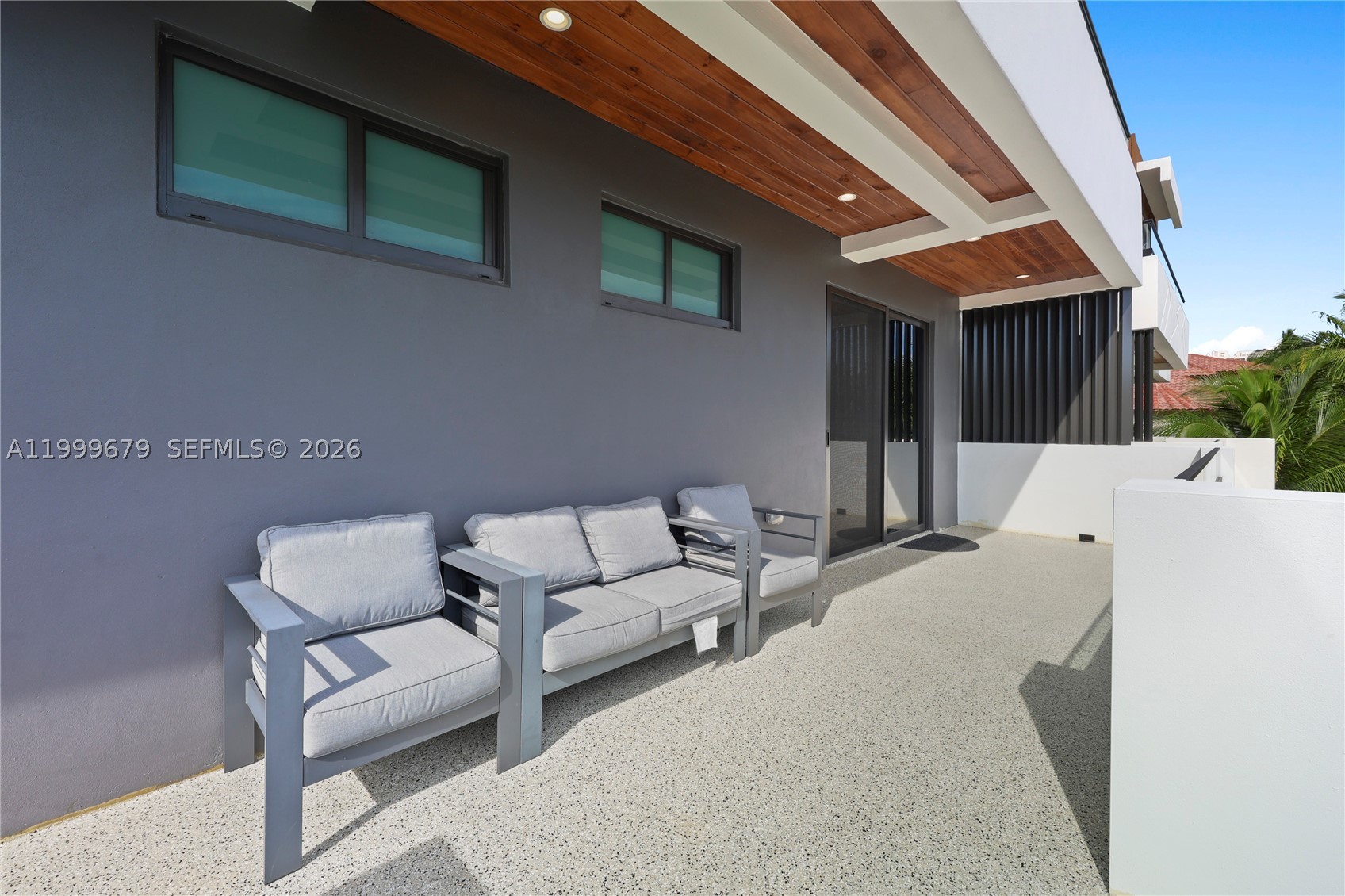 LAUDERDALE BEACH - Residential