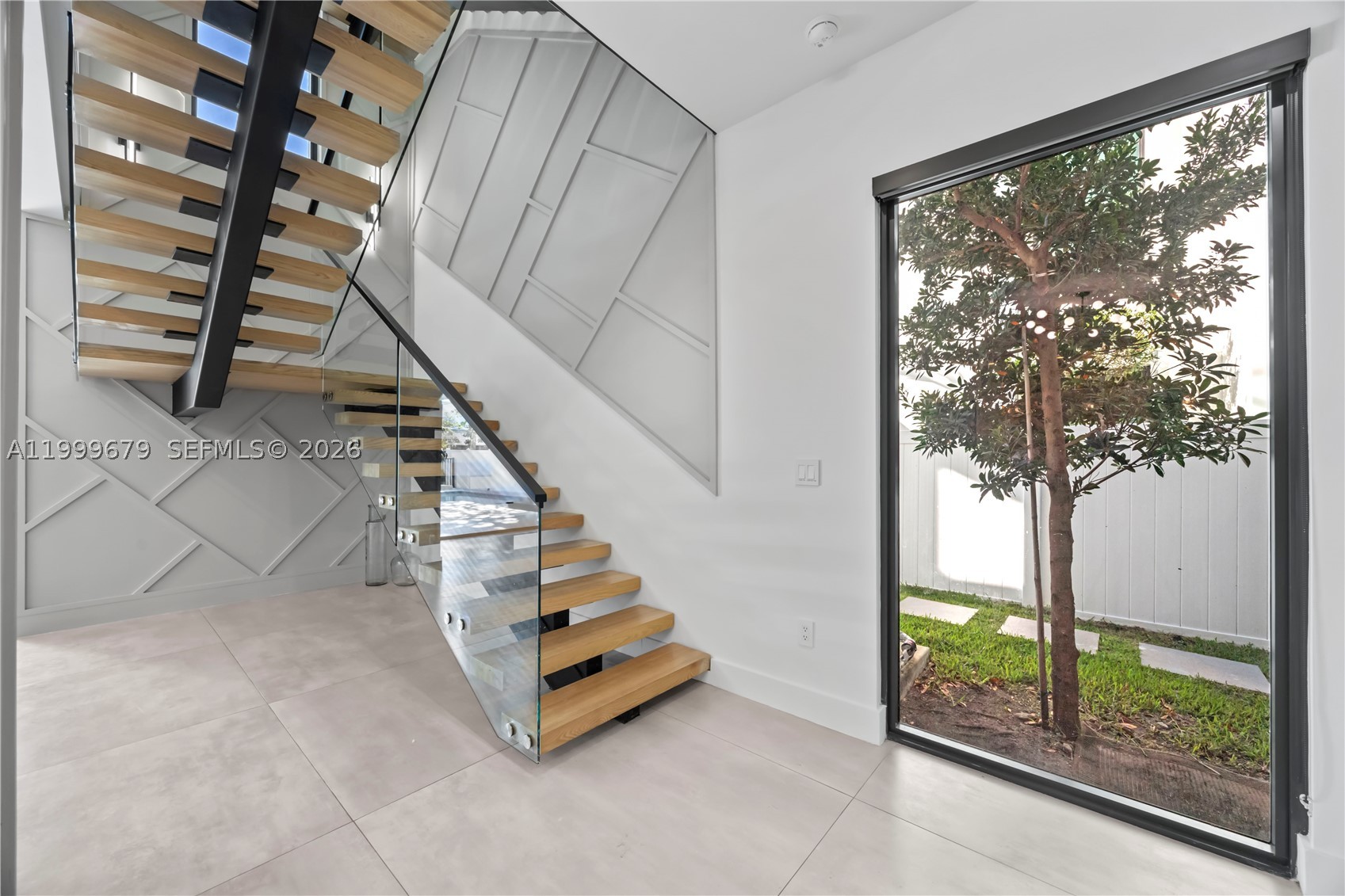 LAUDERDALE BEACH - Residential