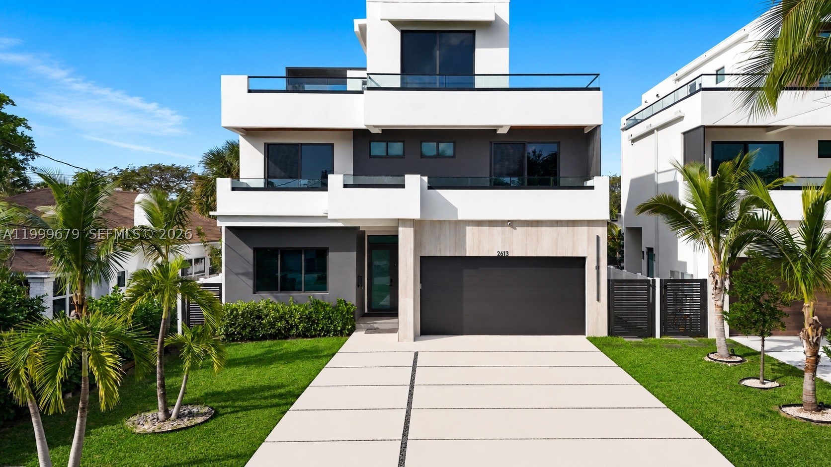 LAUDERDALE BEACH - Residential