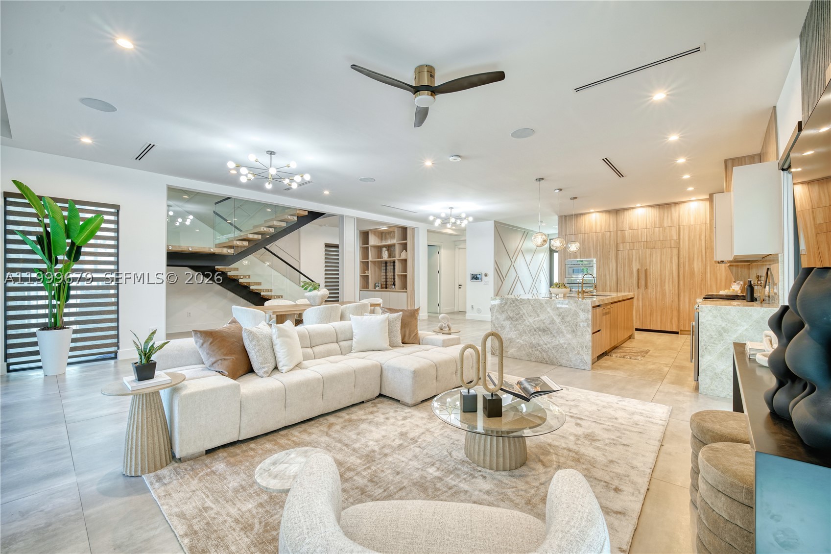 LAUDERDALE BEACH - Residential