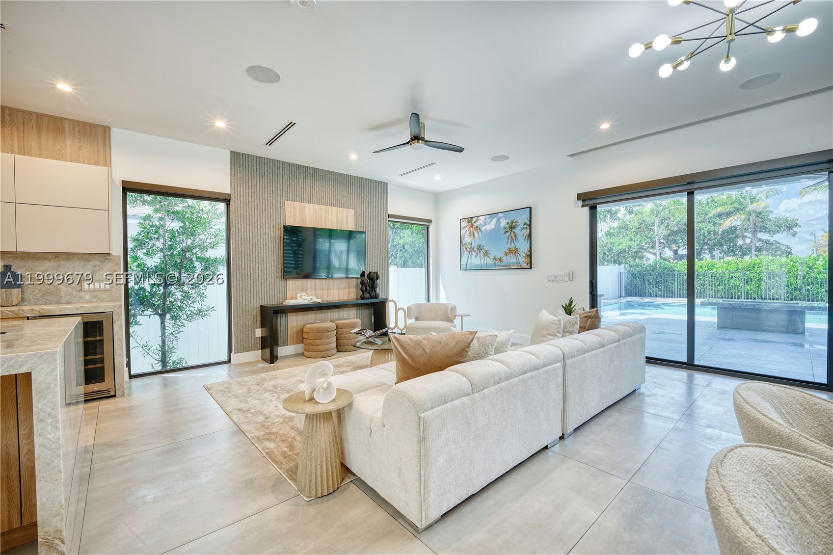 LAUDERDALE BEACH - Residential