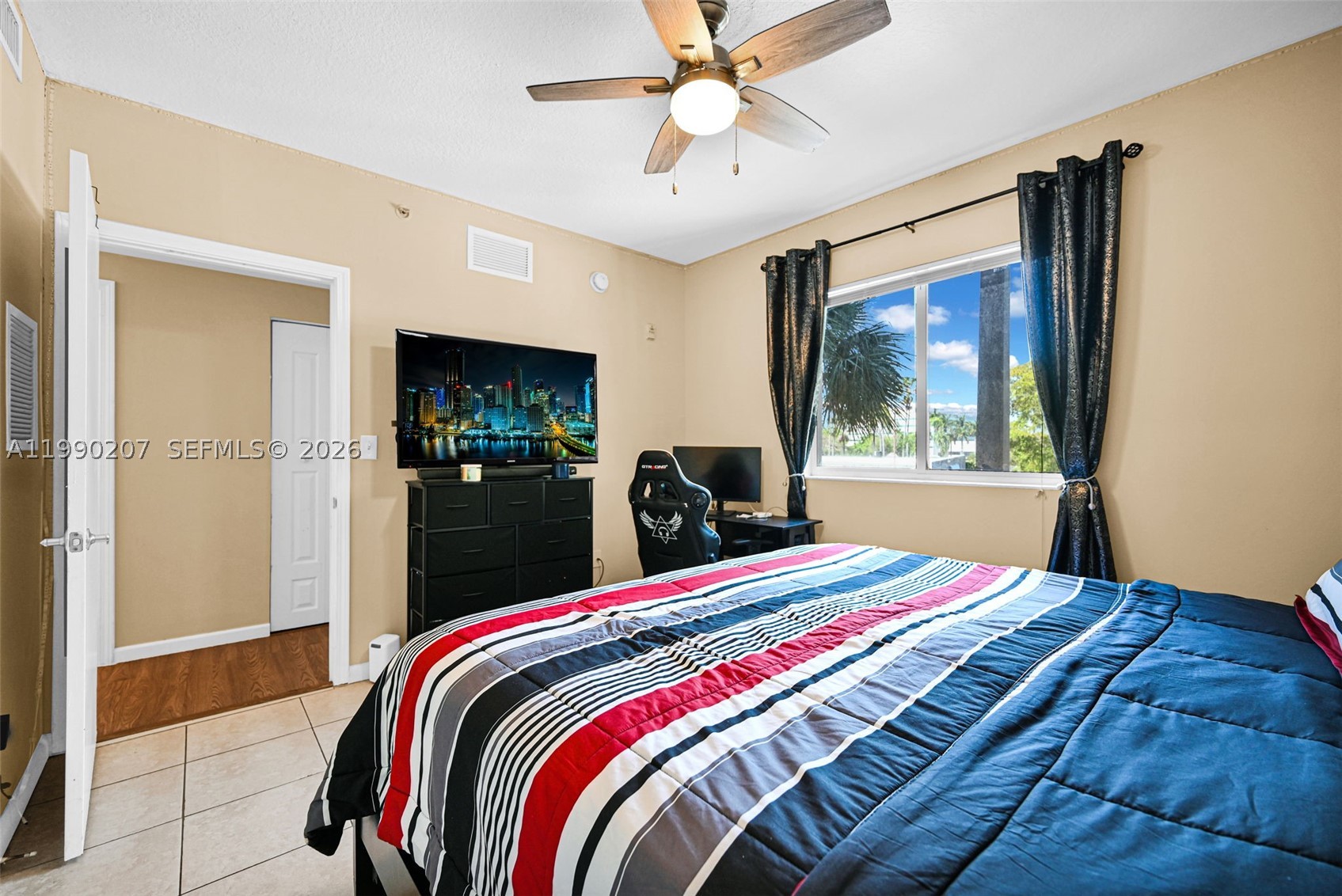 PARADISE POINTE CONDO - Residential