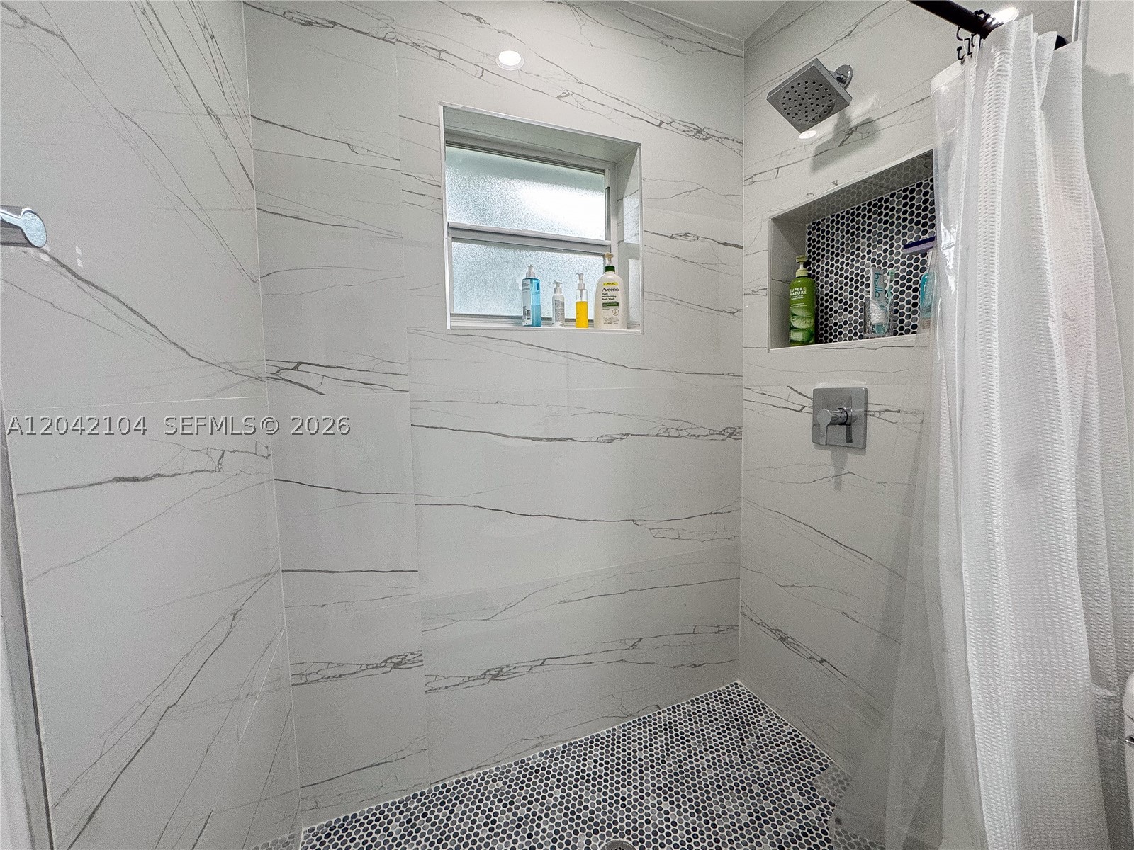 N MIAMI ESTATES - Residential