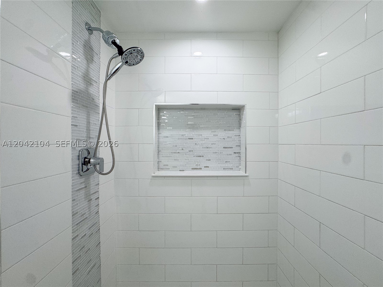 N MIAMI ESTATES - Residential