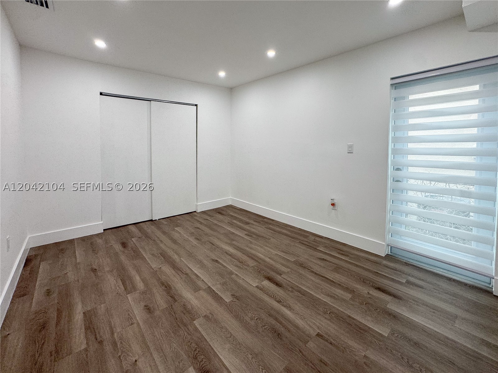 N MIAMI ESTATES - Residential