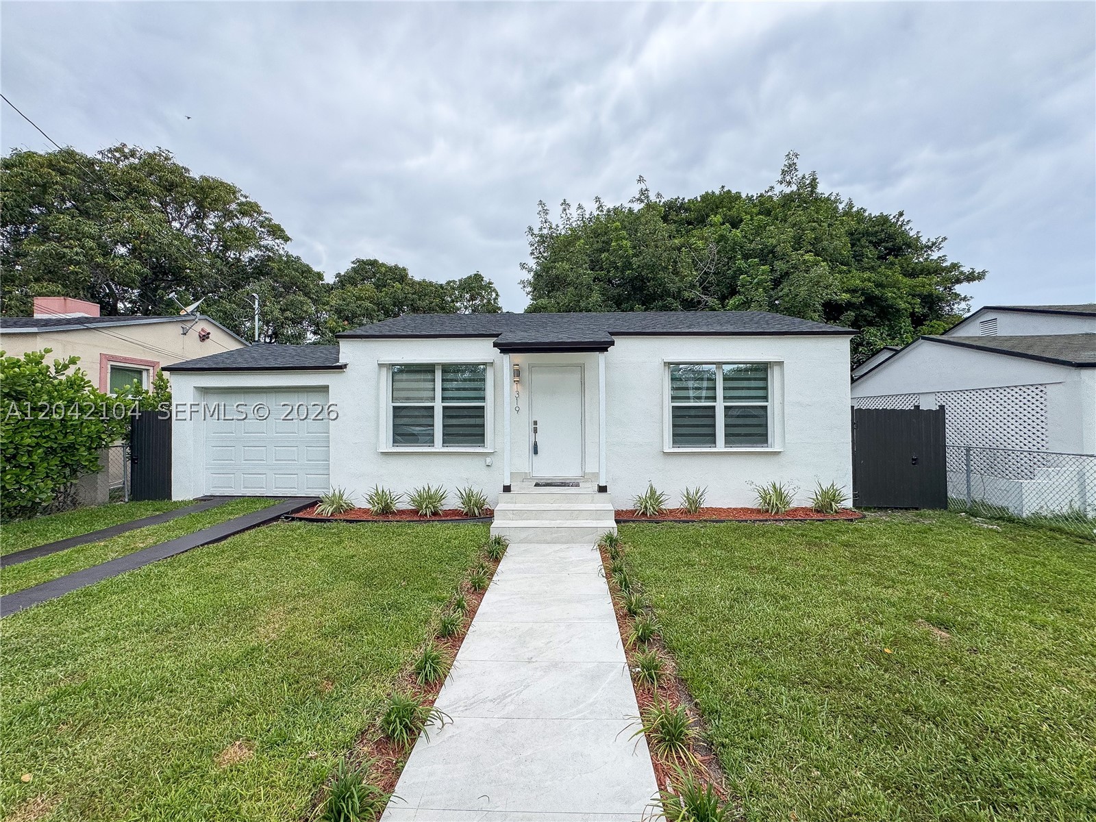 N MIAMI ESTATES - Residential