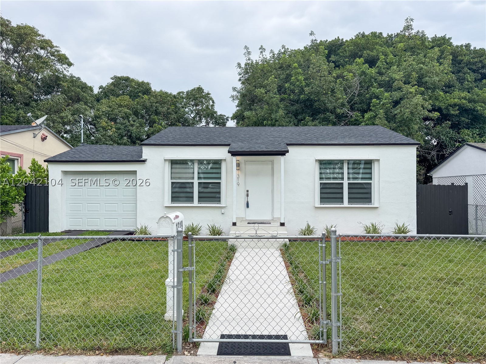 N MIAMI ESTATES - Residential
