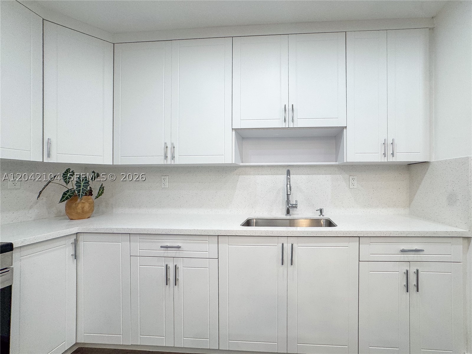 N MIAMI ESTATES - Residential