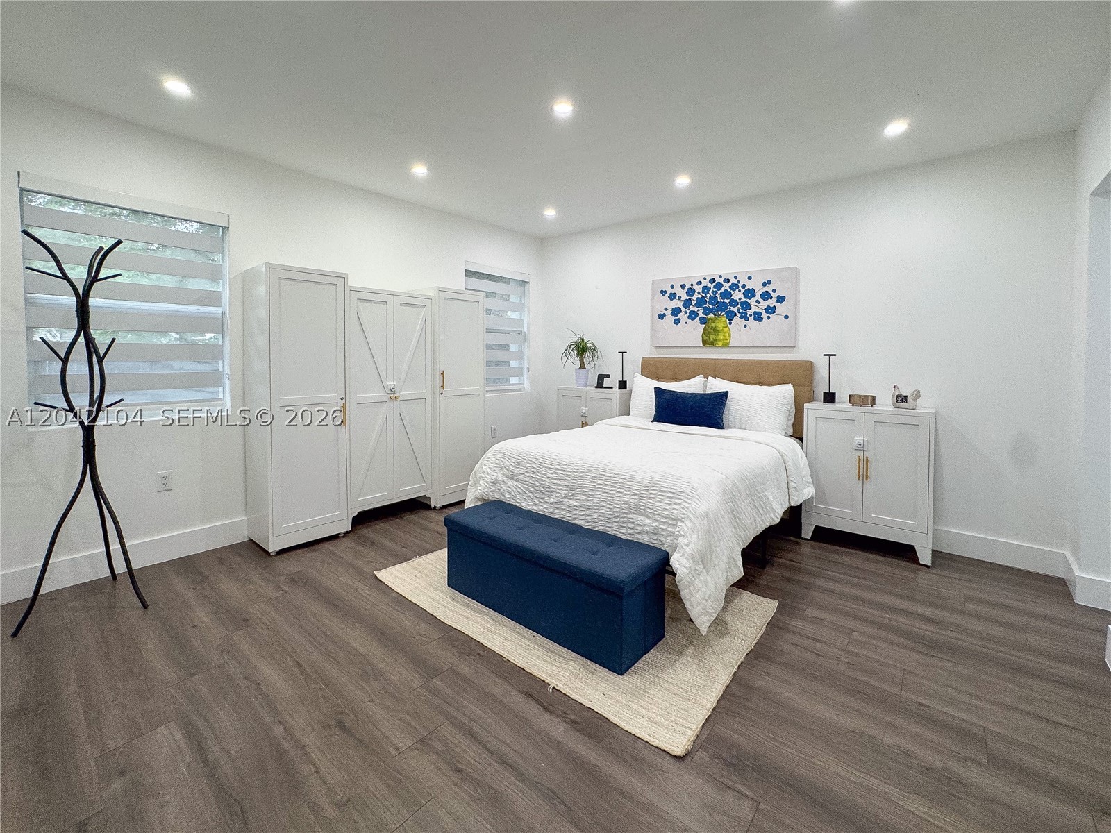 N MIAMI ESTATES - Residential