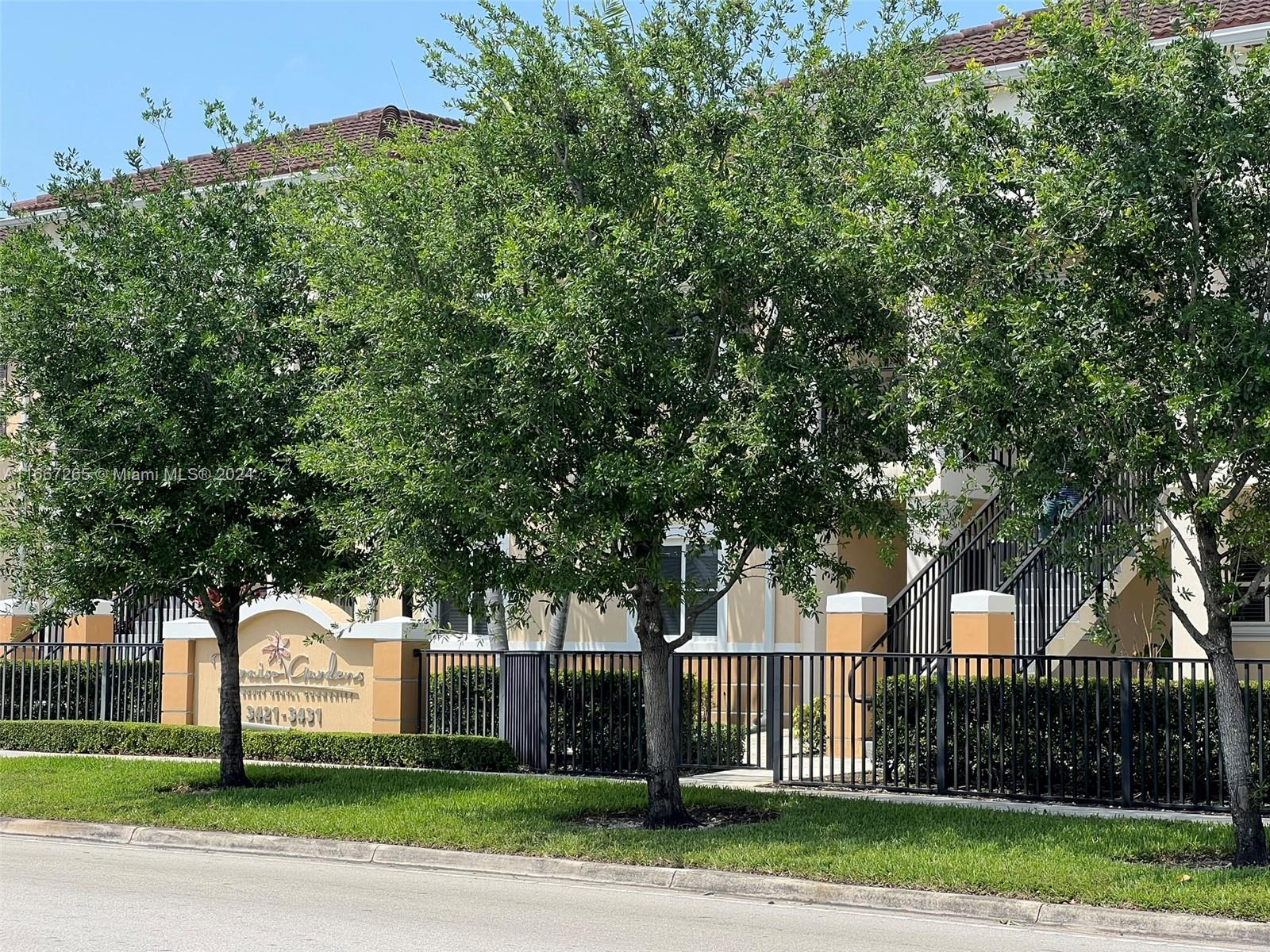 CHAMBERS LAND COMPANY SUB - Residential Lease
