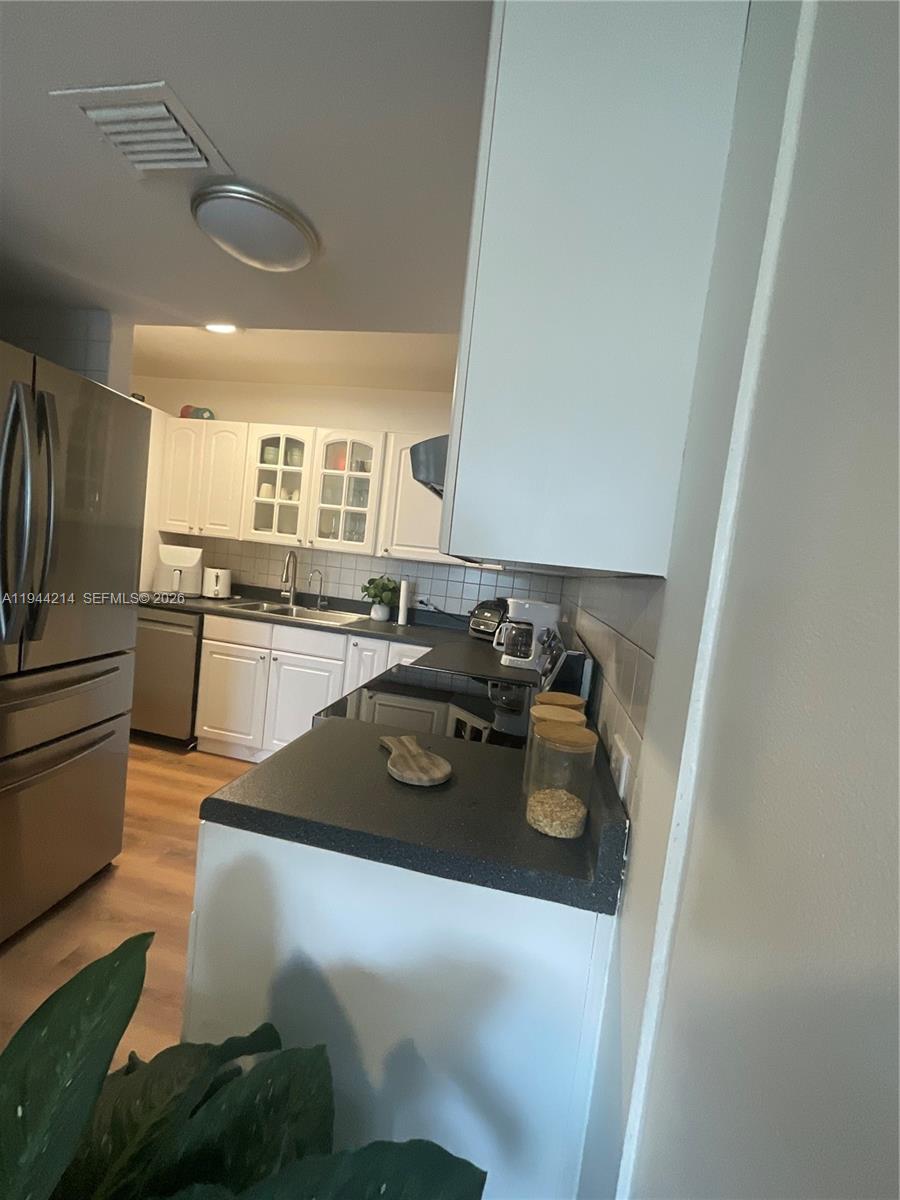 1390 OCEAN DRIVE CONDO - Residential Lease