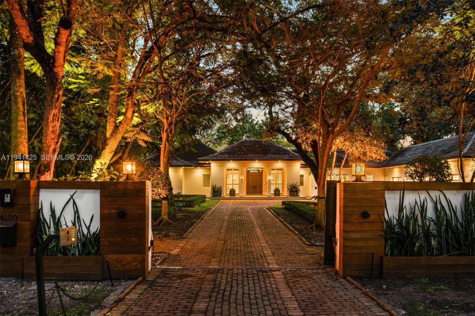 CLEVELAND PARK - Residential