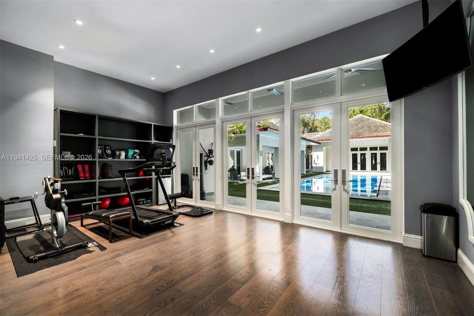 CLEVELAND PARK - Residential