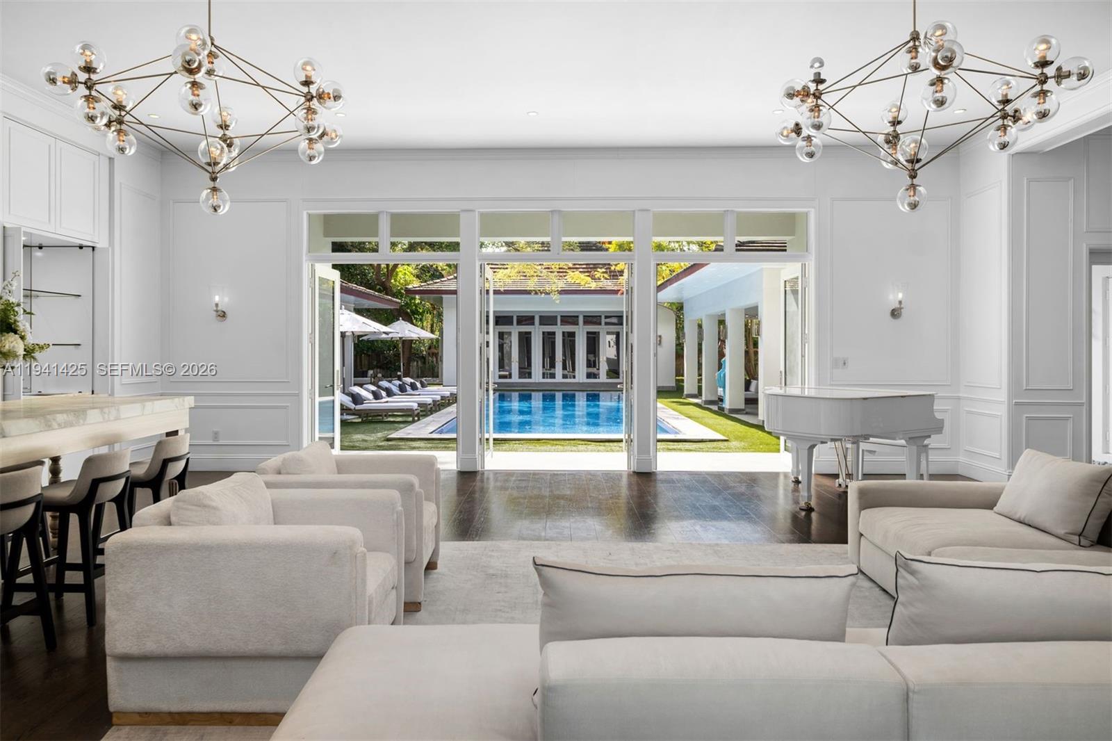 CLEVELAND PARK - Residential