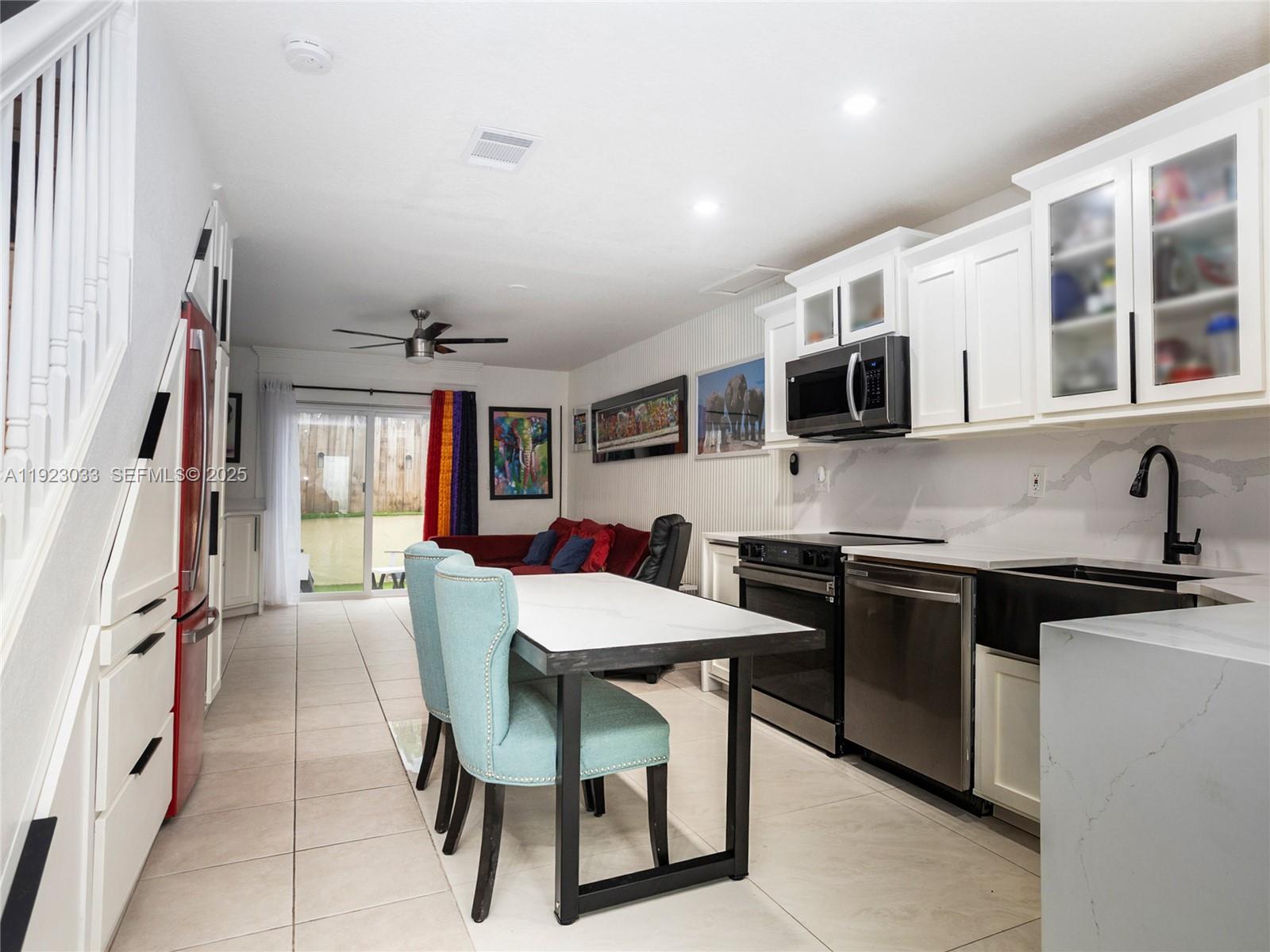NEO VIEW CONDO - Residential