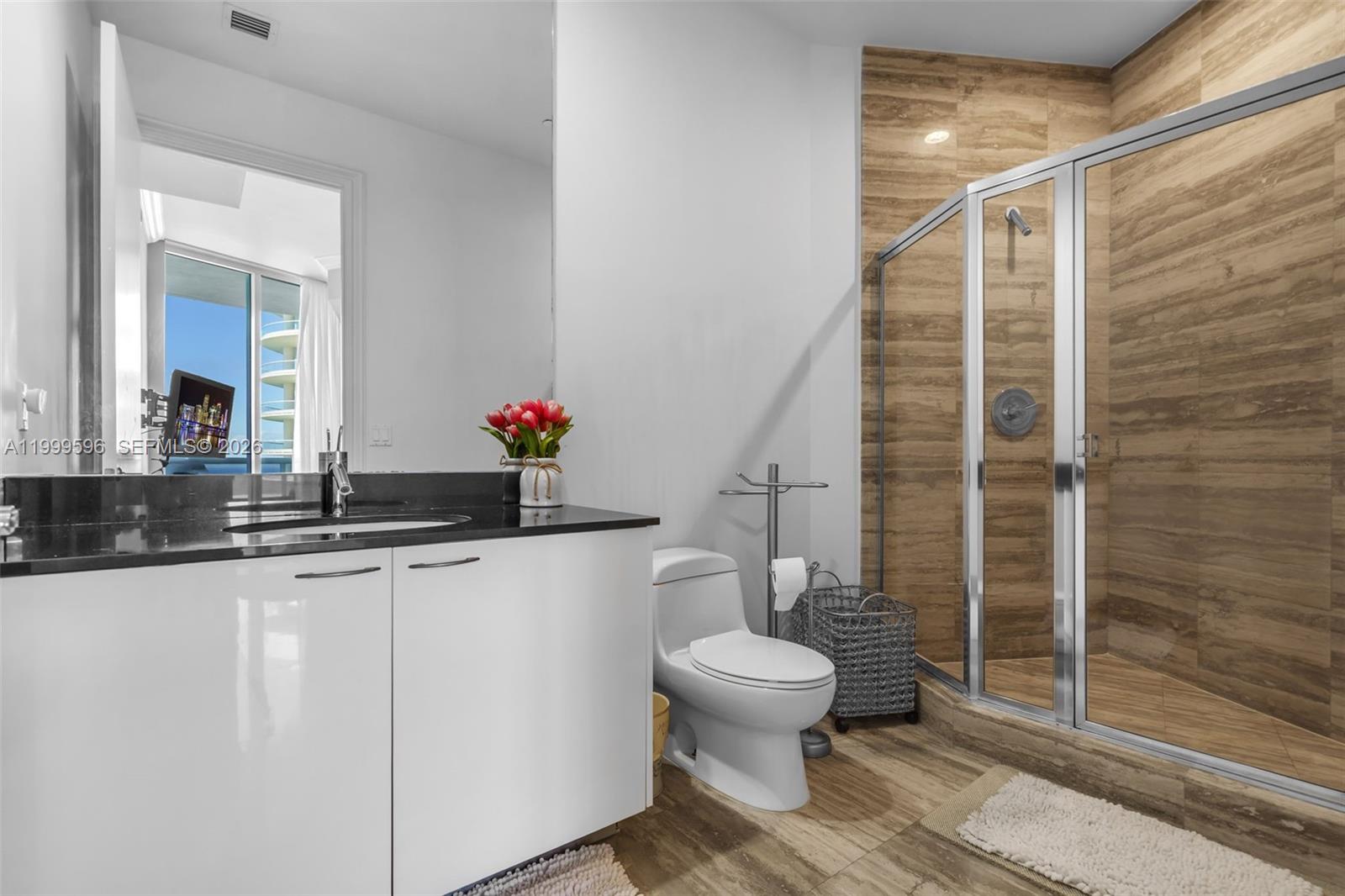 TDR TOWER I CONDO - Residential Lease