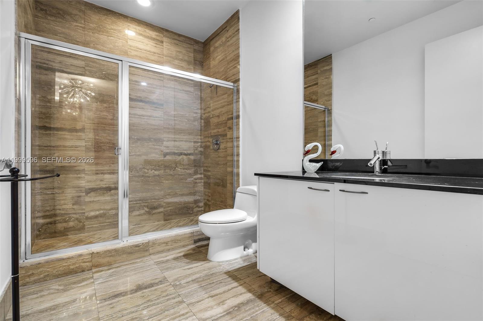 TDR TOWER I CONDO - Residential Lease