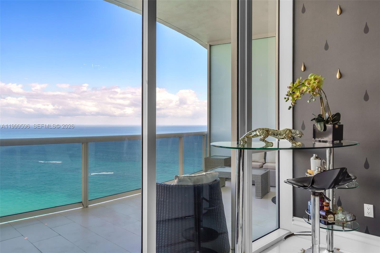 TDR TOWER I CONDO - Residential Lease