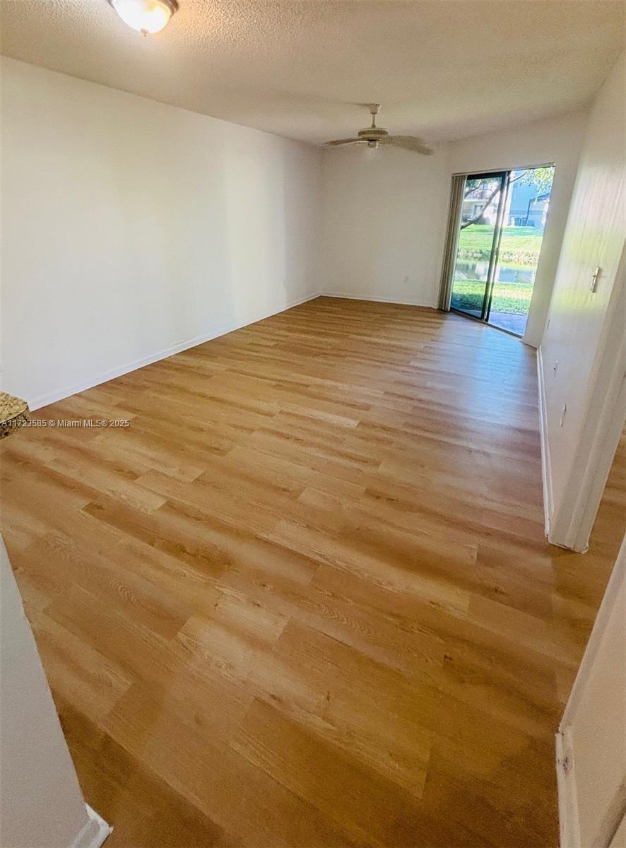 VILLAS DE VENEZIA CONDO - Residential Lease