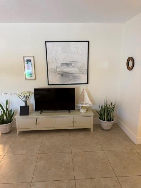LAUDER GATE ISLES - Residential Lease