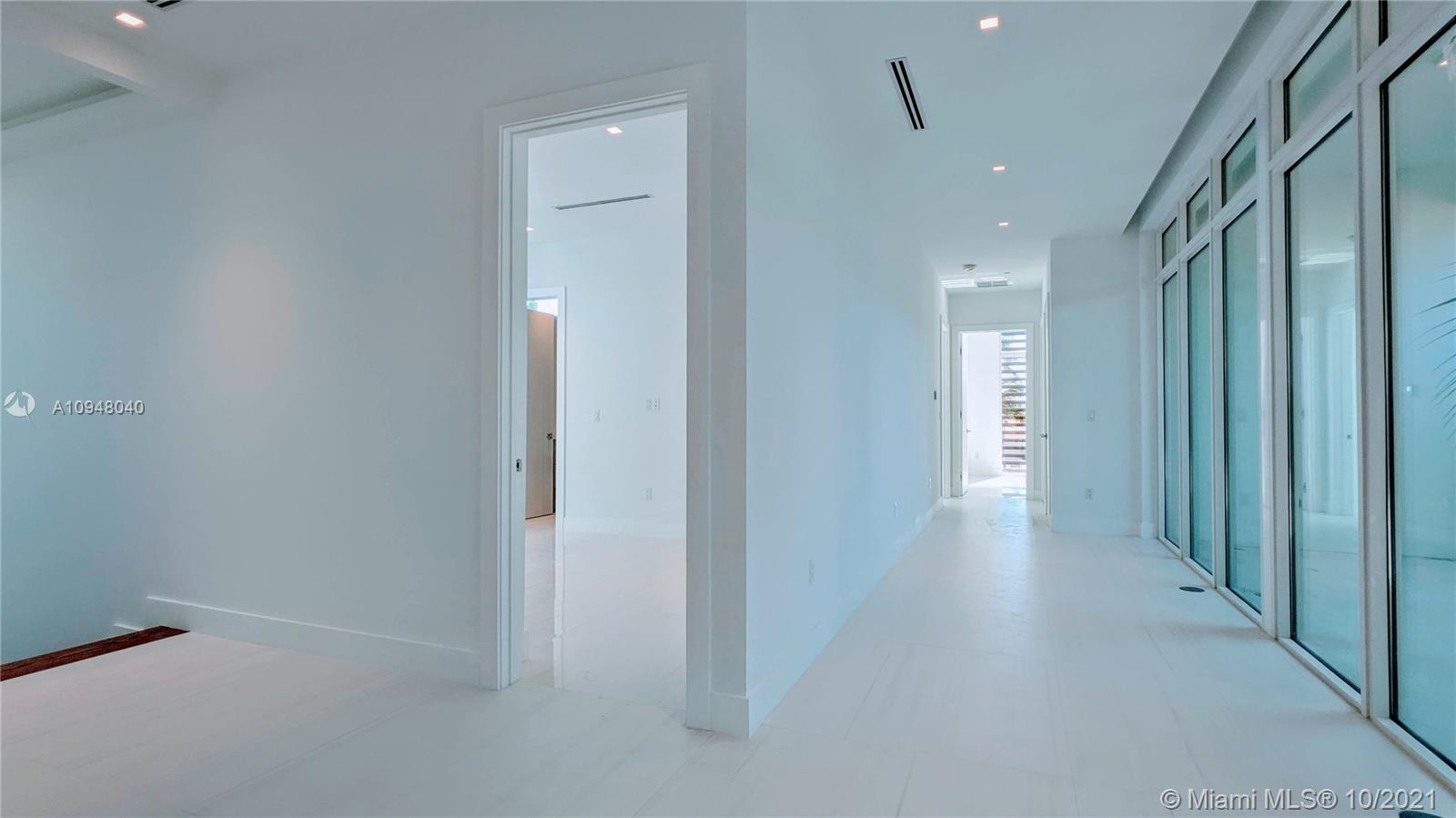 GOLDEN BEACH SEC C - Residential