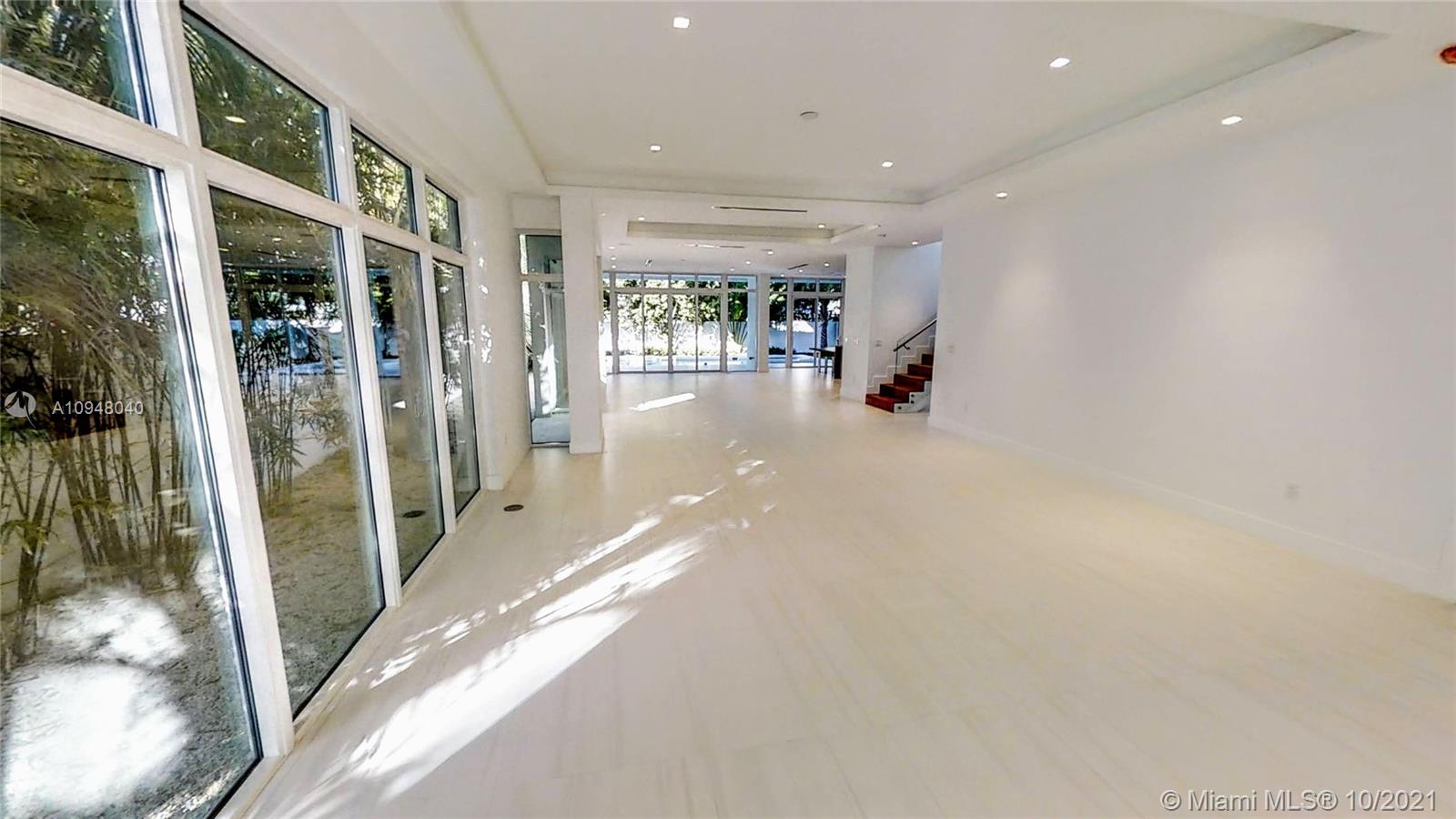 GOLDEN BEACH SEC C - Residential