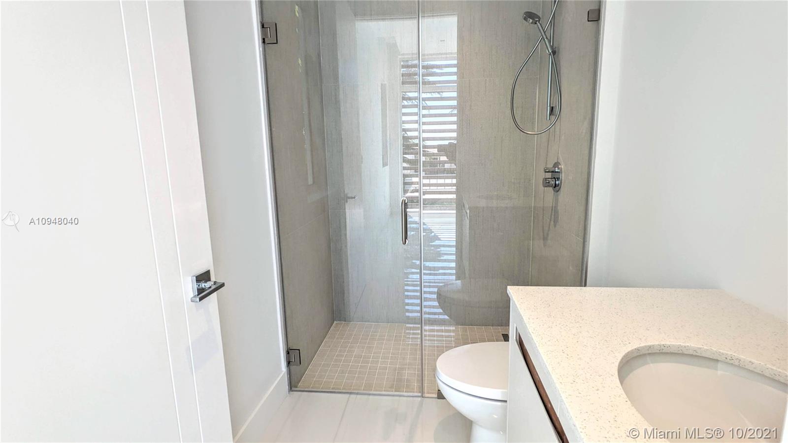 GOLDEN BEACH SEC C - Residential