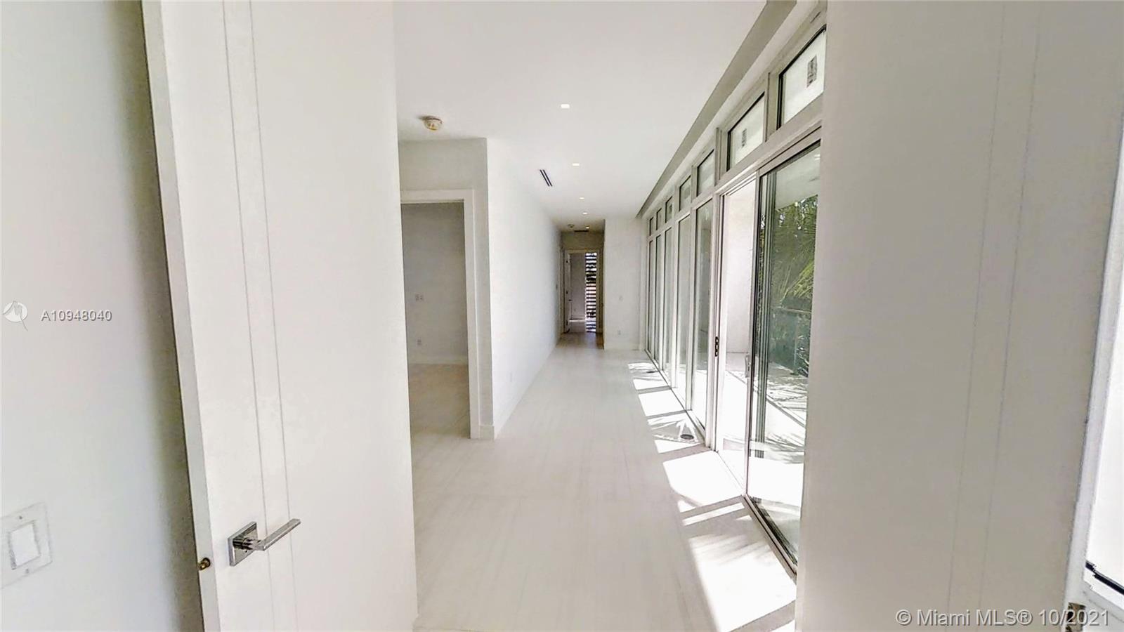 GOLDEN BEACH SEC C - Residential