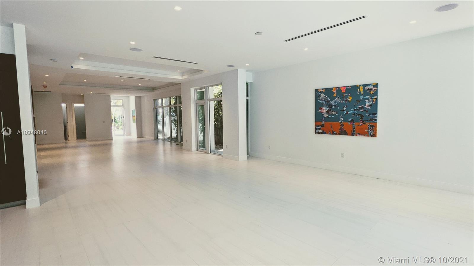 GOLDEN BEACH SEC C - Residential