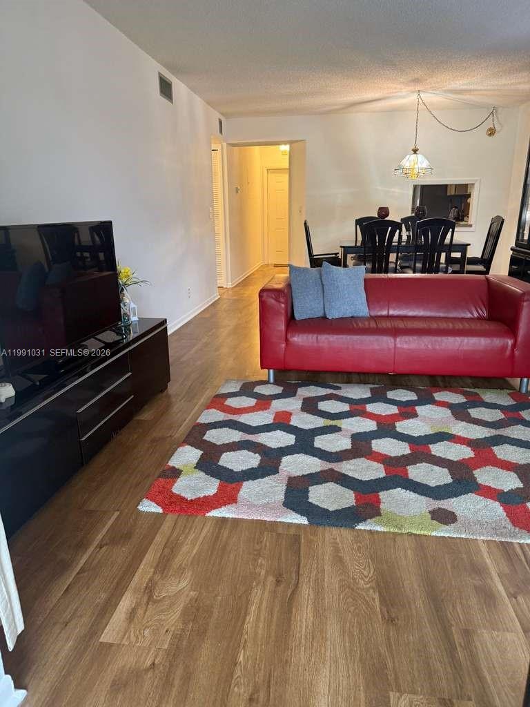 VILLAS AT CARRIAGE HILLS - Residential