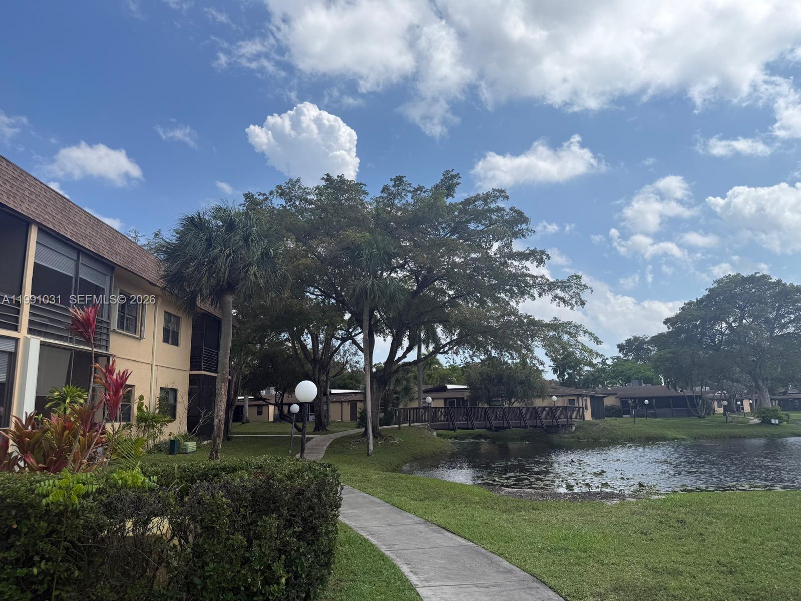 VILLAS AT CARRIAGE HILLS - Residential