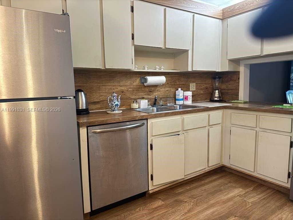 VILLAS AT CARRIAGE HILLS - Residential