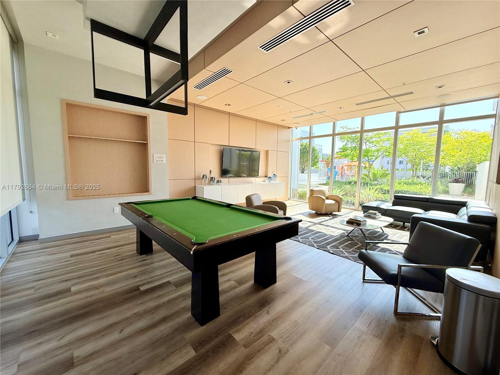 LANDMARK AT DORAL - Residential Lease