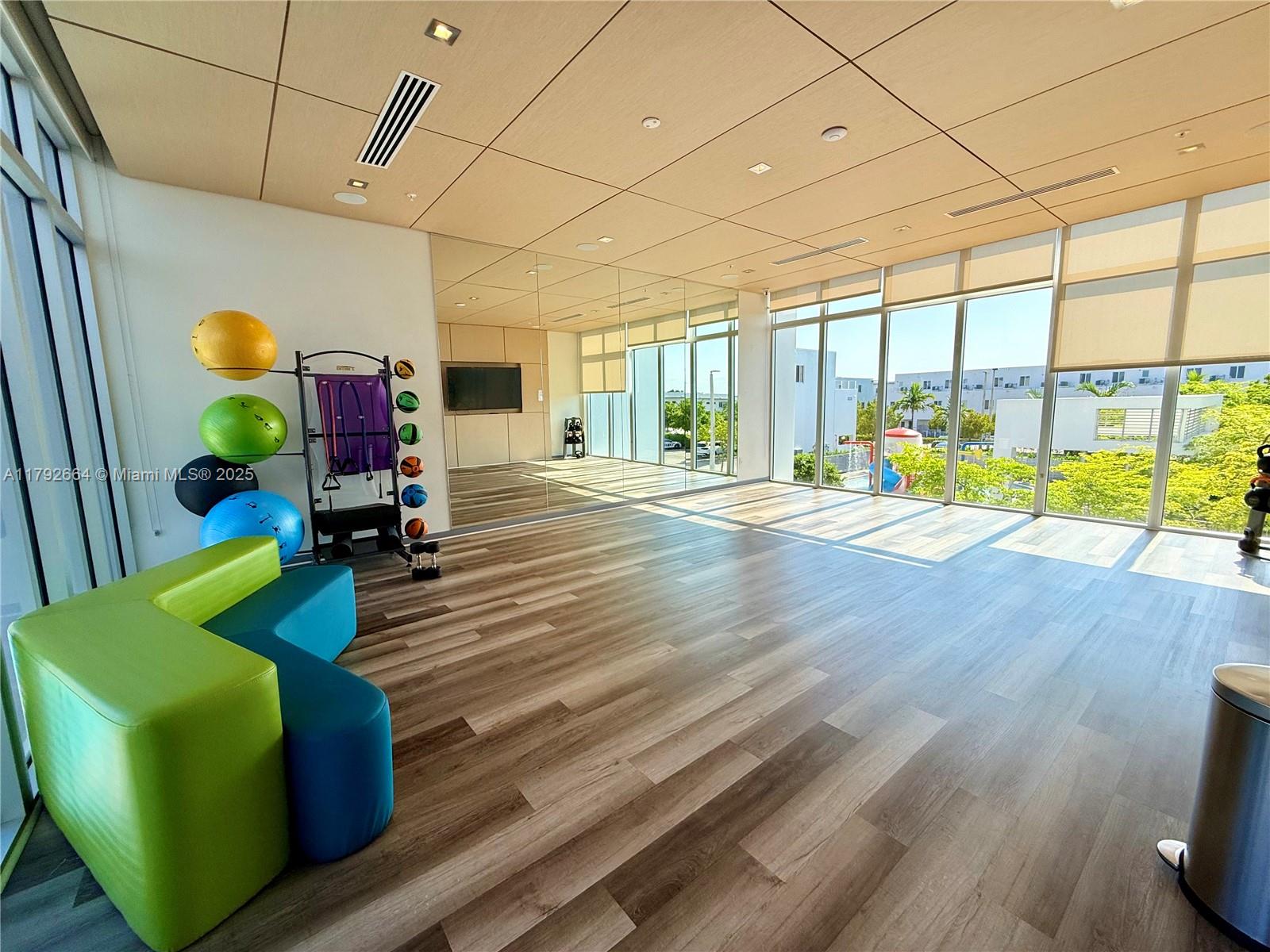 LANDMARK AT DORAL - Residential Lease