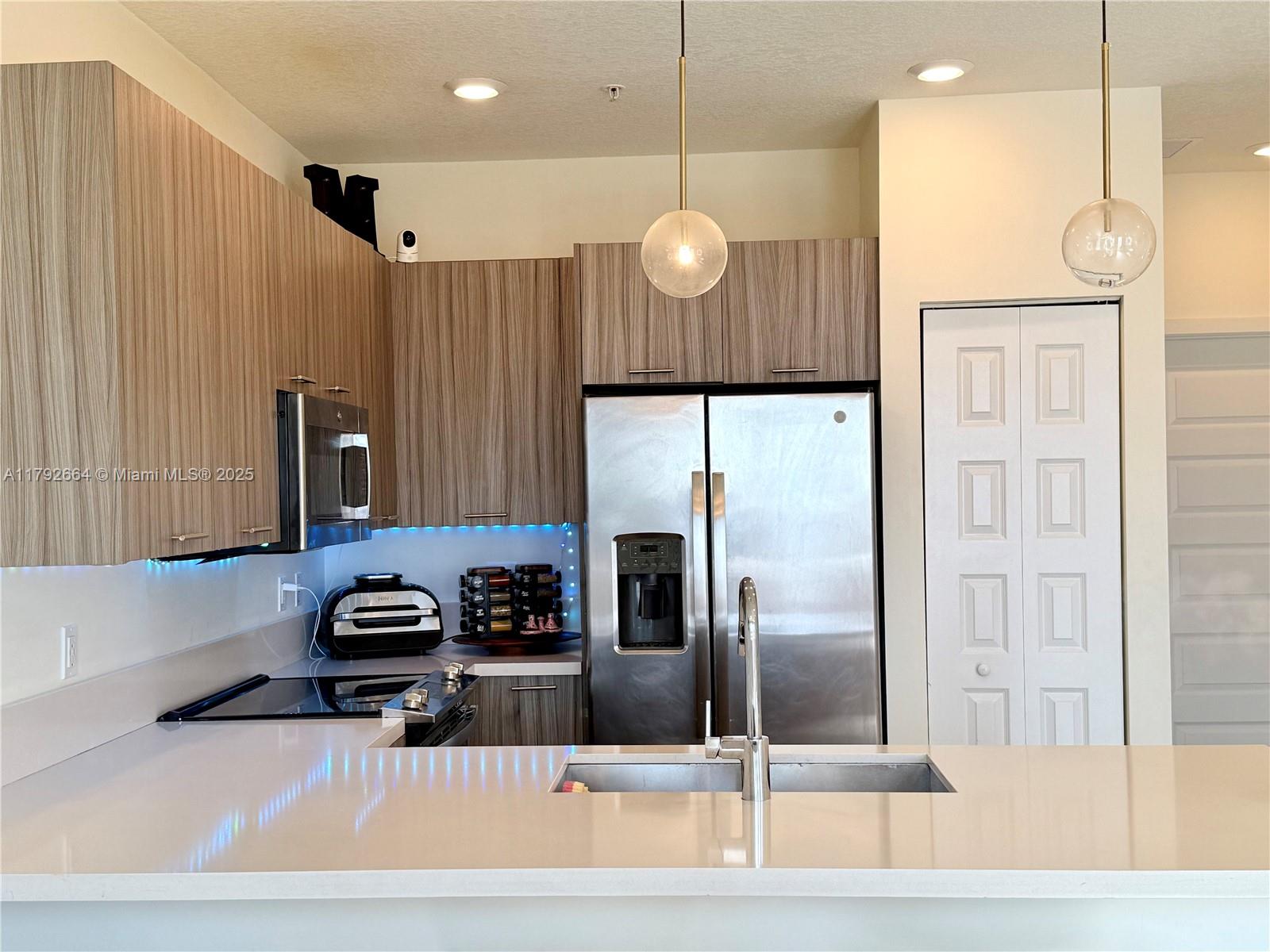 LANDMARK AT DORAL - Residential Lease