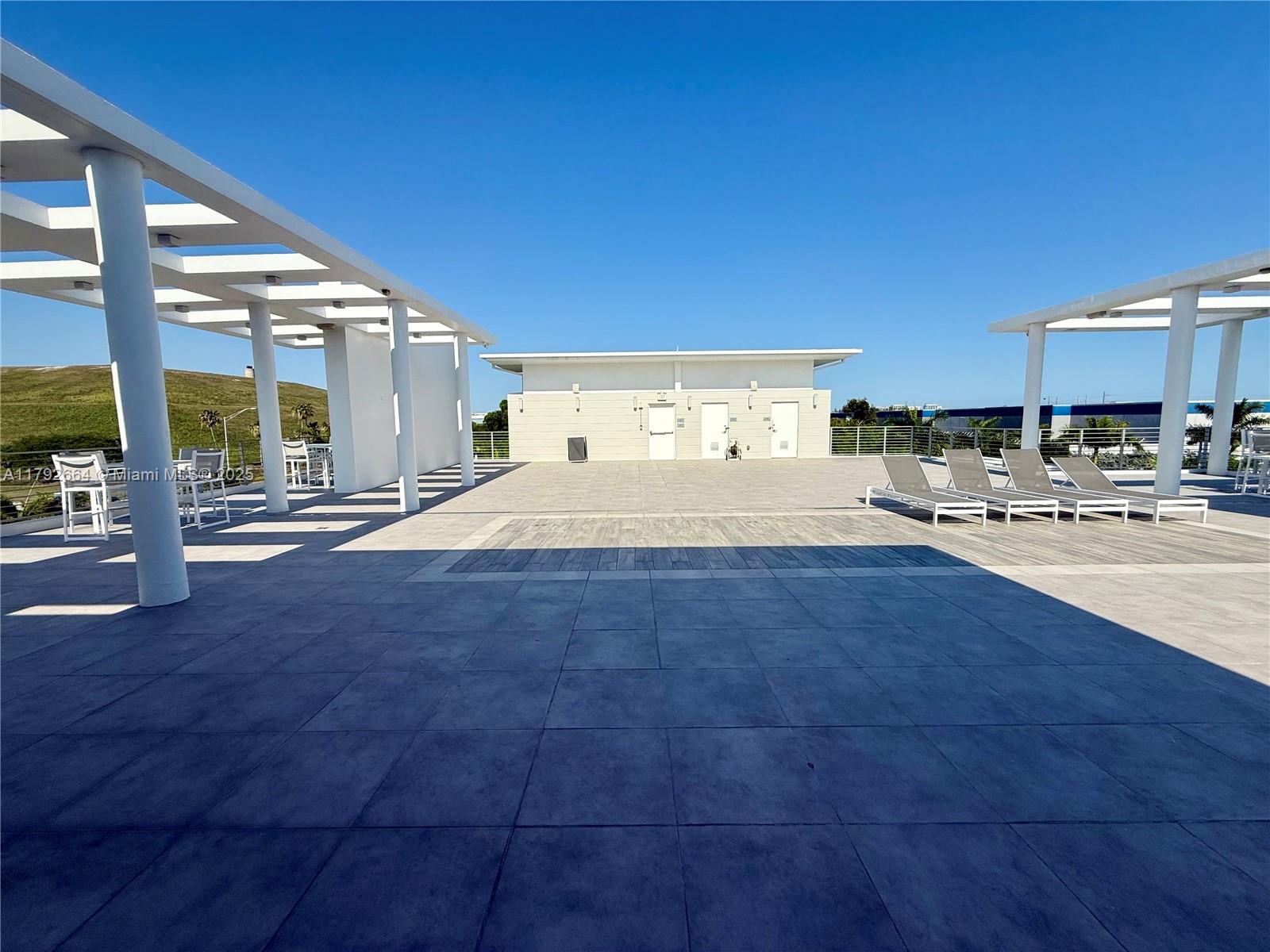 LANDMARK AT DORAL - Residential Lease