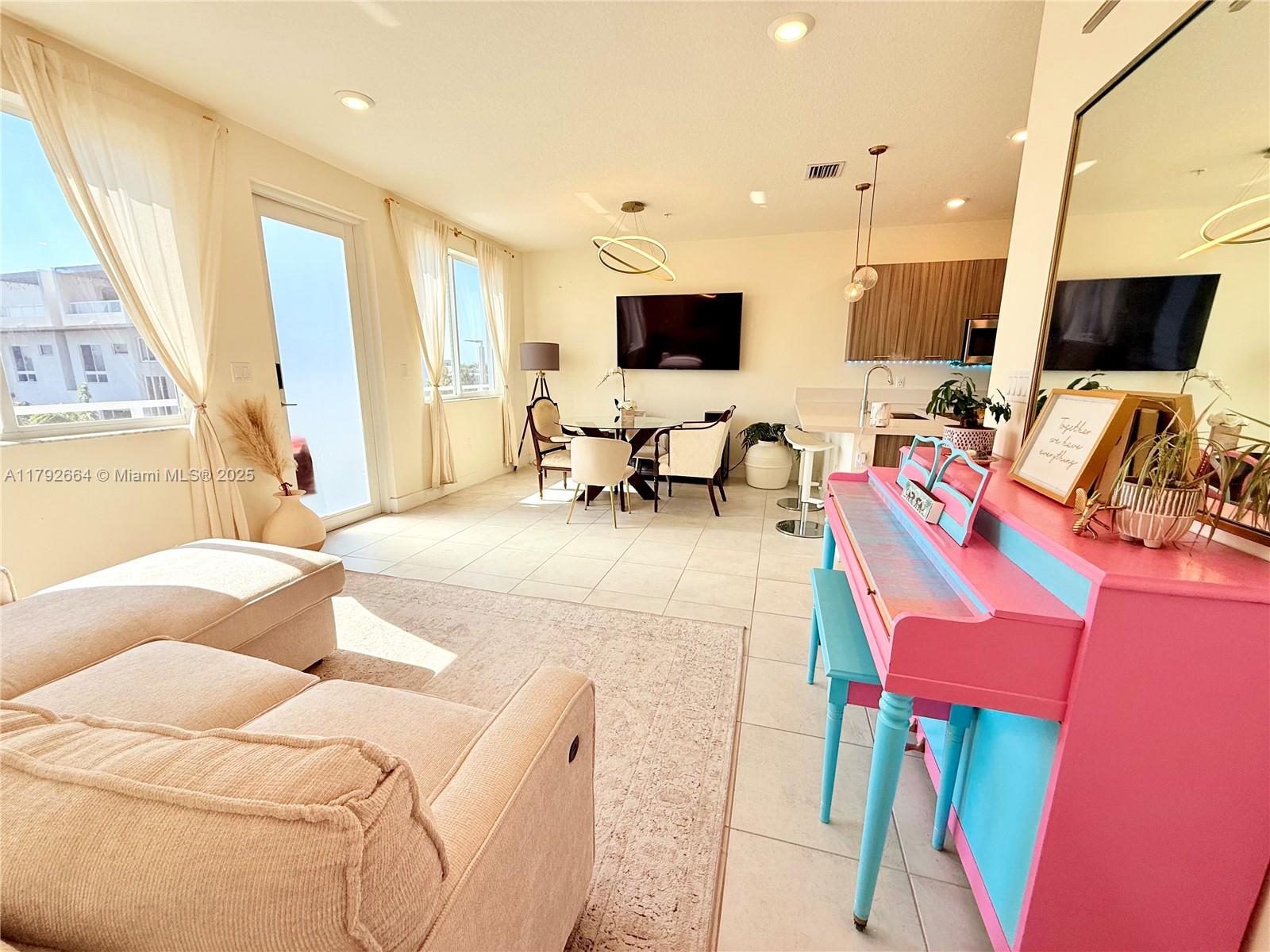 LANDMARK AT DORAL - Residential Lease