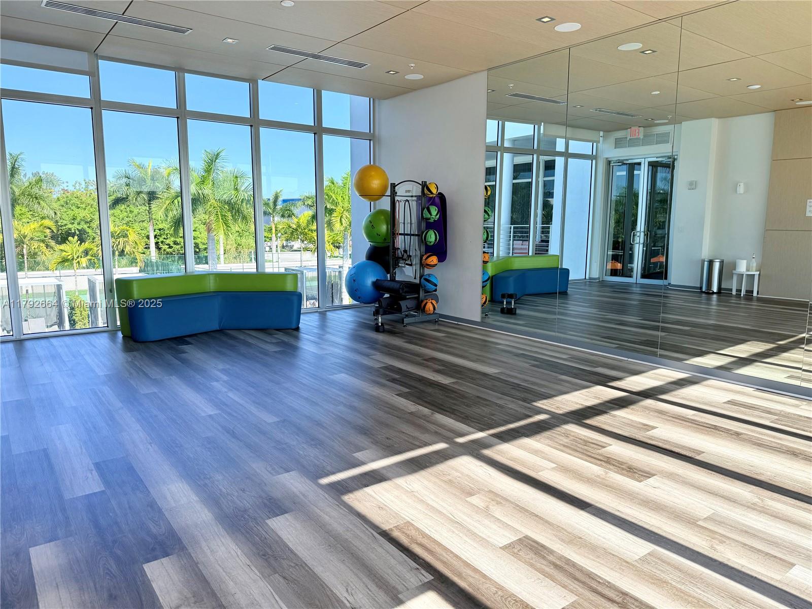 LANDMARK AT DORAL - Residential Lease
